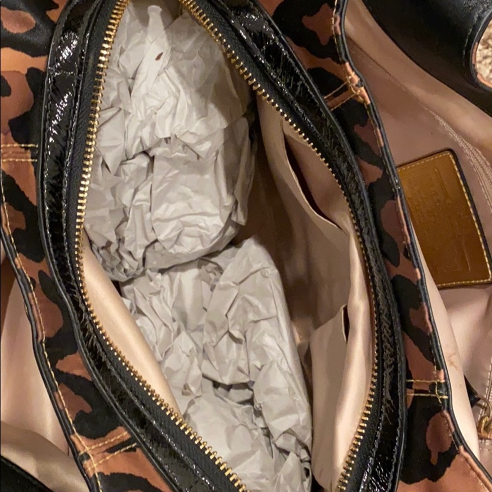 Coach leopard purse - Picture 6 of 7